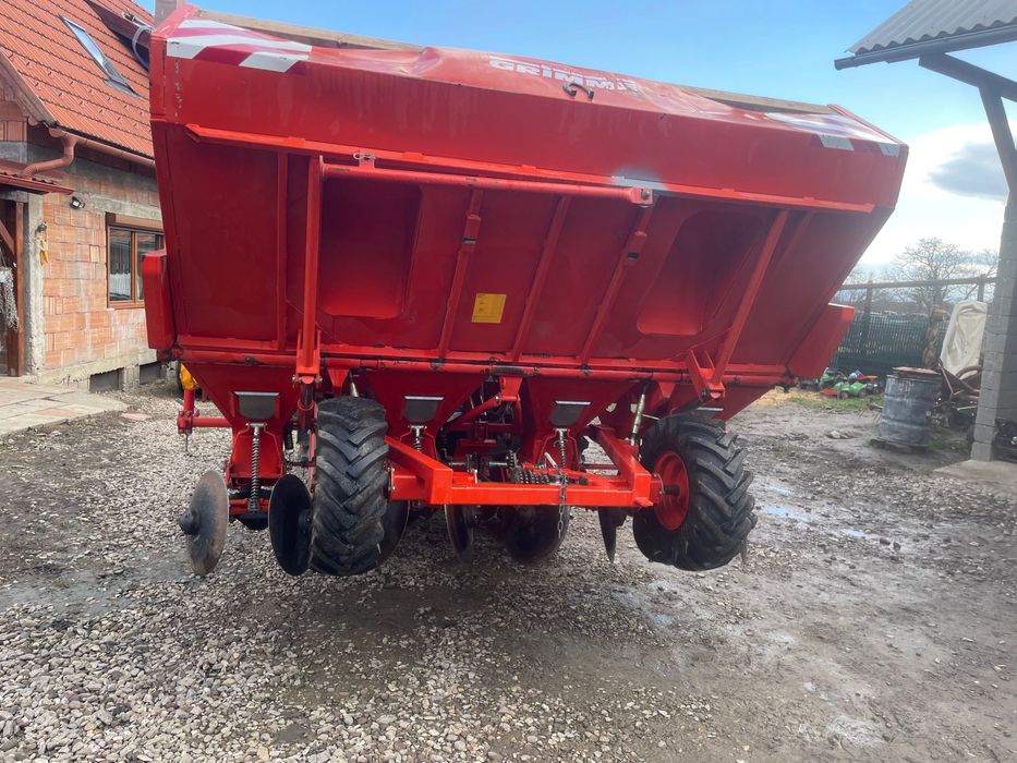 Mașină plantat cartofi Grimme