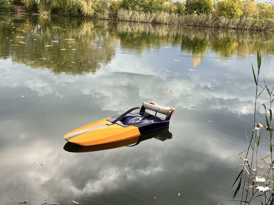 Лодка за захранка