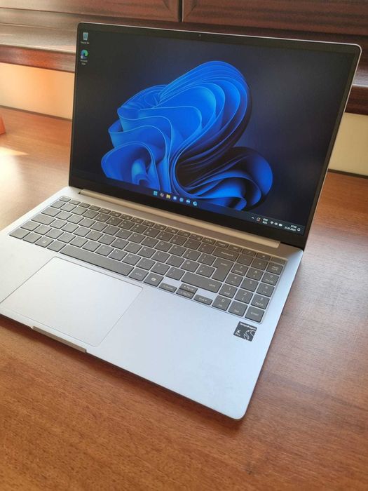 Laptop Samsung Galaxy Book4 Edge