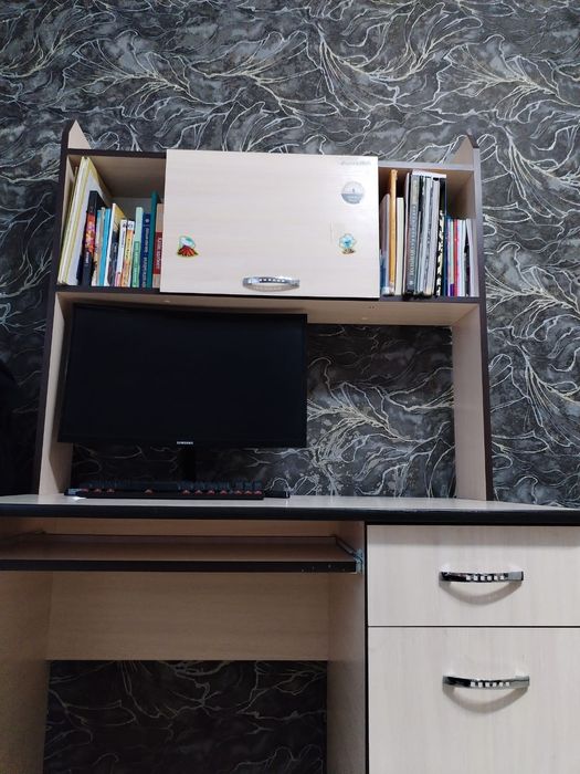 Компьютерный стол