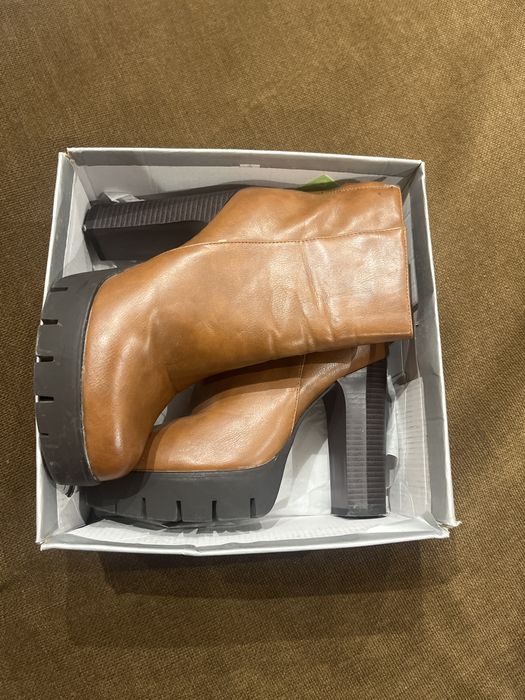 Женски Боти, цвят камел