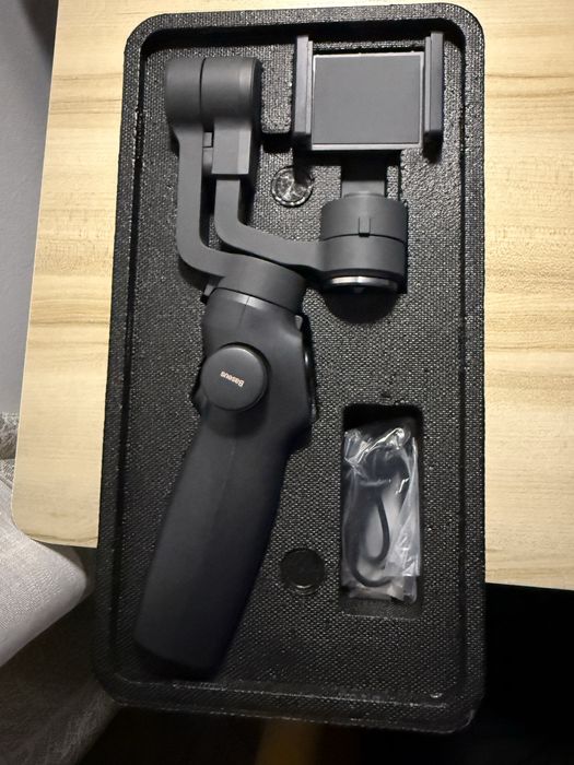 Stabilizator Baseus nou.