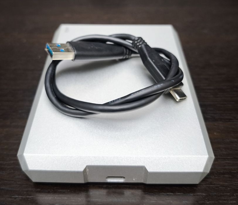 VAND HDD Extern 2,5" LaCie Rugged 5TB