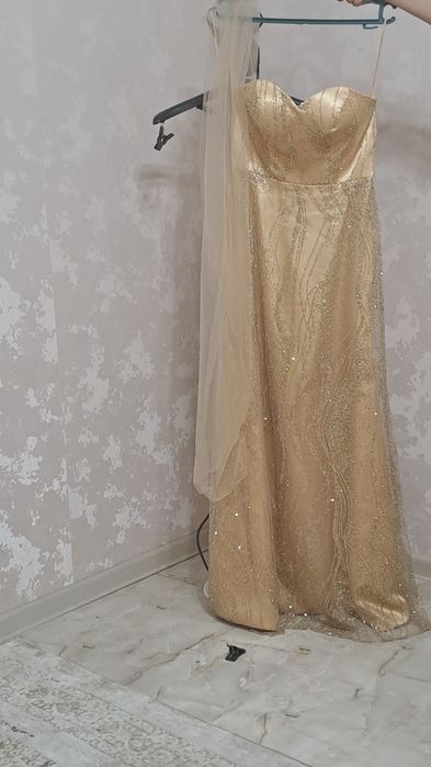 Продаю вечернее платье 46р