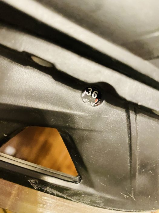 Продам ледовые коньки