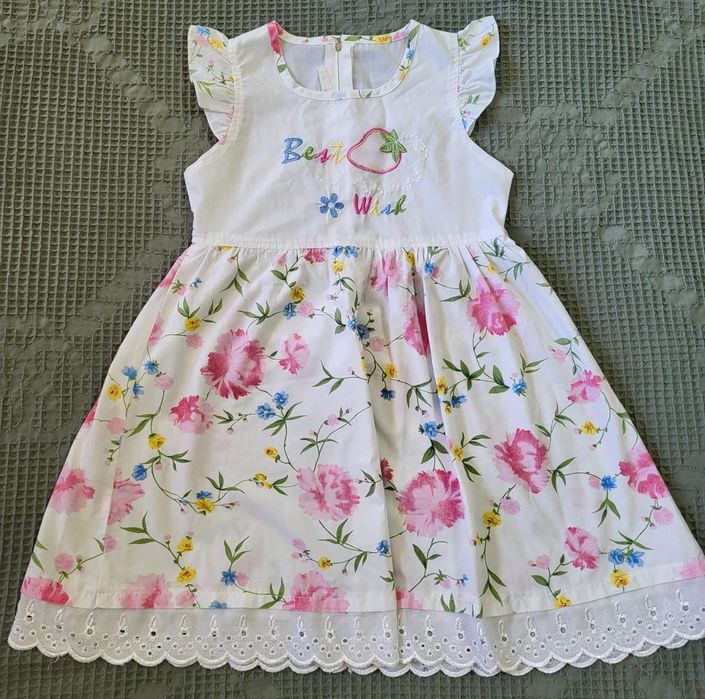 Платье на девочку