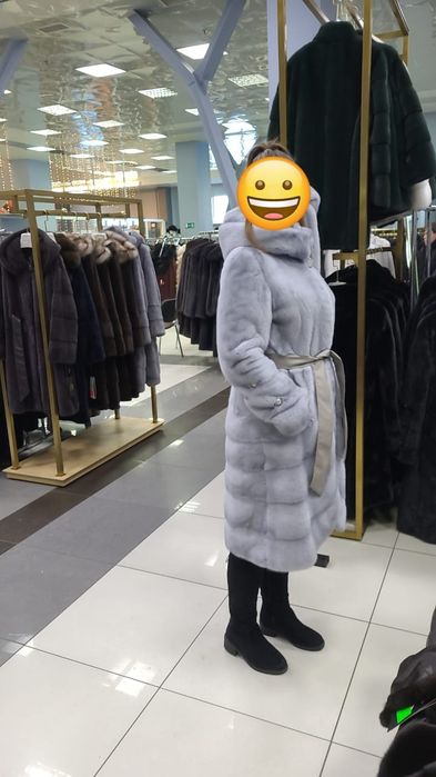 Шуба голубая норка