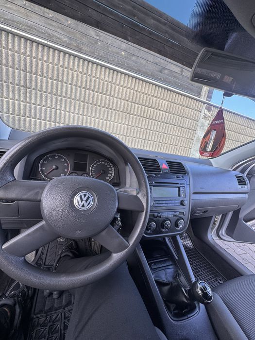 Vand golf 5 1.4 Mpi 2006 distributie schimbata