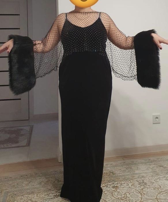 Черная блестящая накидка