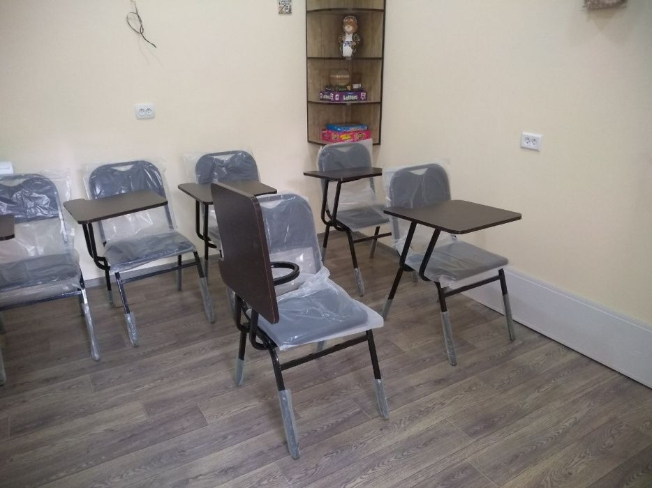 Парты пюпитр.  .