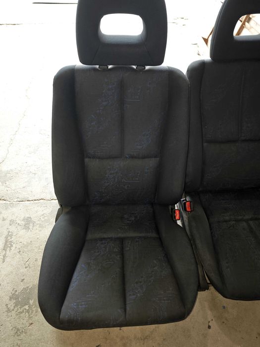 Салон за Мицубиши Галант