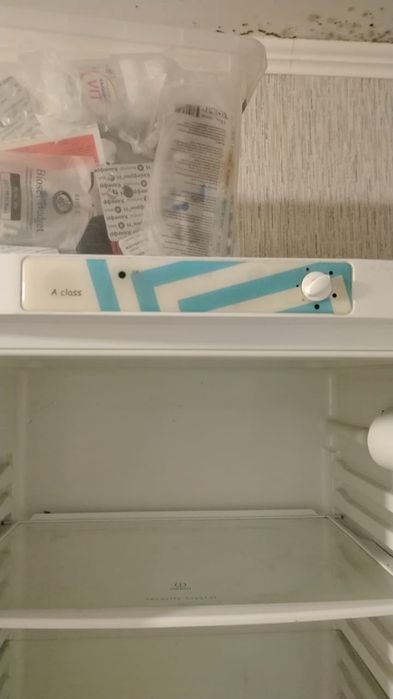 Холодильник INDESIT