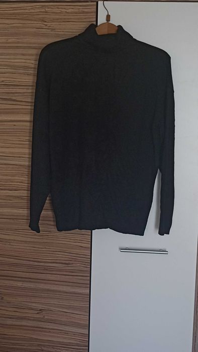 Продавам мъжки блузи Nirvana, Bershka, New Yorker и Sinsay