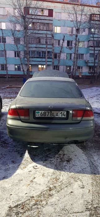 Мазда 1996 года обьемом 2