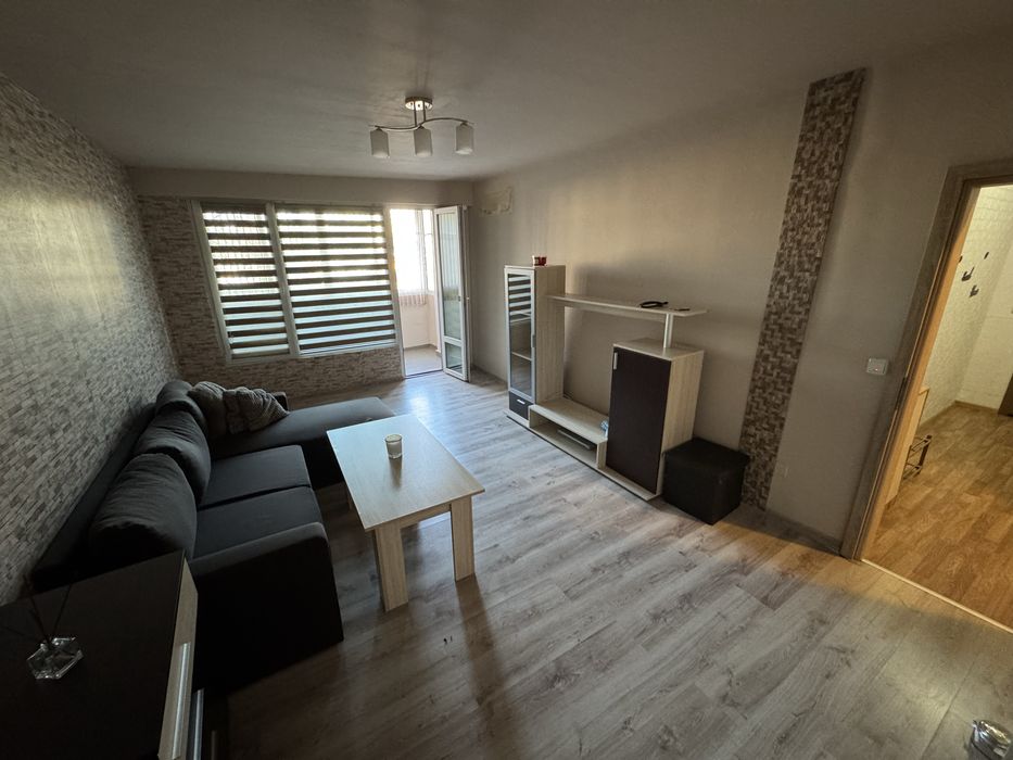 Продавам Апартамент