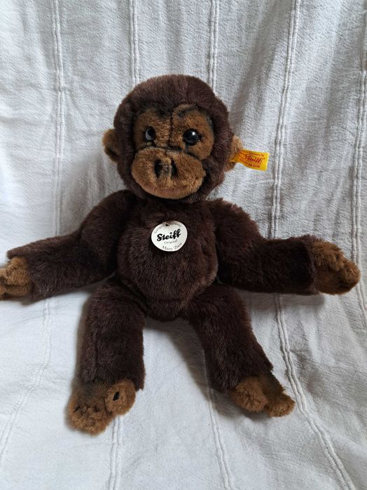 Pui de gorila steiff