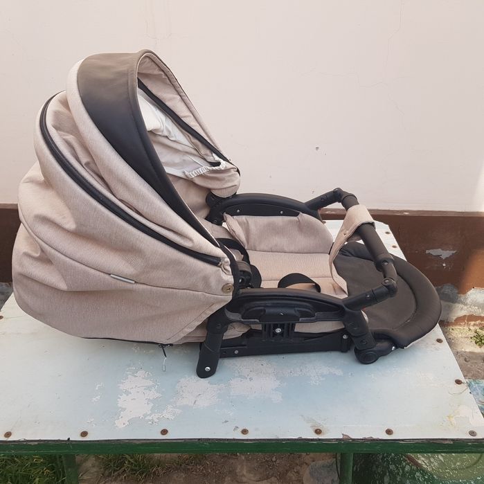 Продаётся детская коляска для двойни