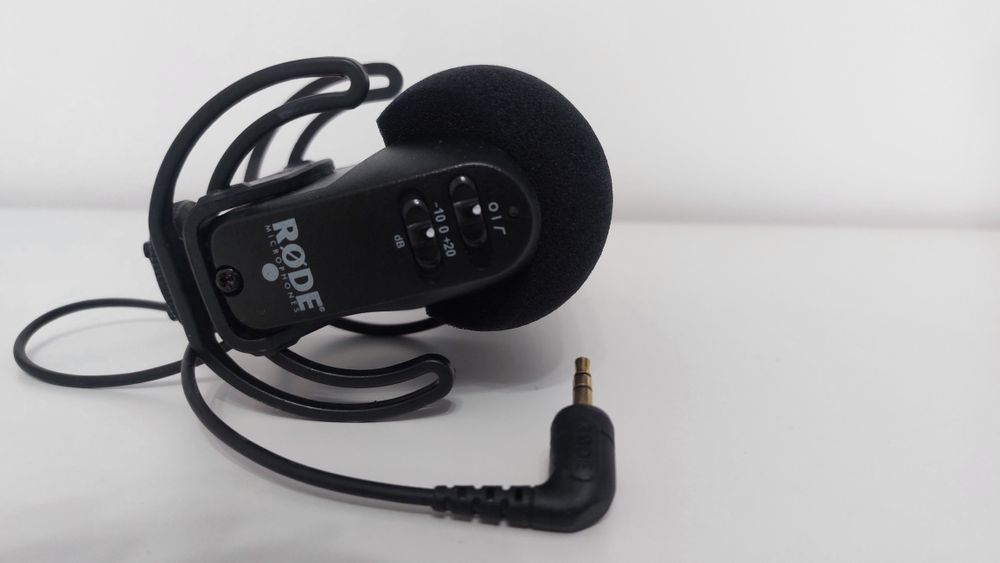Microfon Rode cu sistem de suspensie