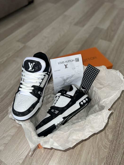 Adidasi LV Trainer *Impecabili*