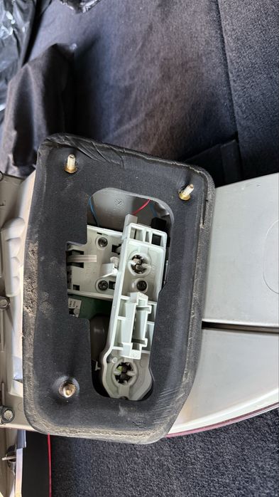 Диодни стопове за Mercedes W211