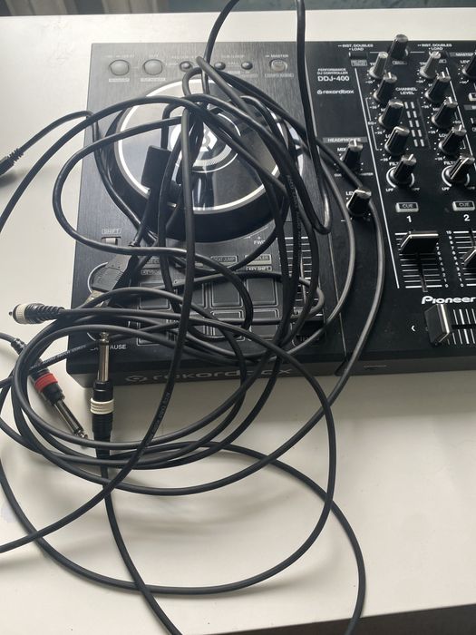 DJ-контроллер Pioneer DDJ-400