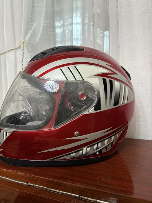 Продается мото шлем