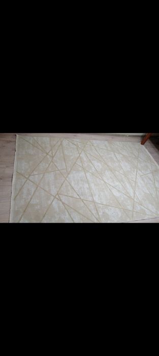 Продаю б/у ковры