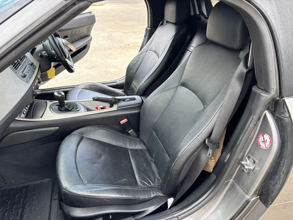 Dezmembrez BMW Z4 cabrio E85 3.0i  231cp ,6 trepte manual,Xenon,navi