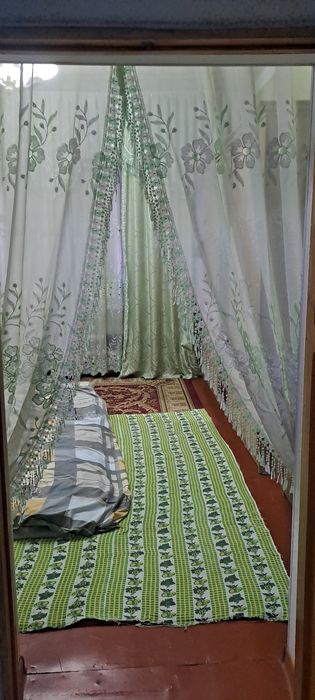 Xovli sotiladi Qarshi shahridan 5 sutix 4 xonali hamma sharoiti bor