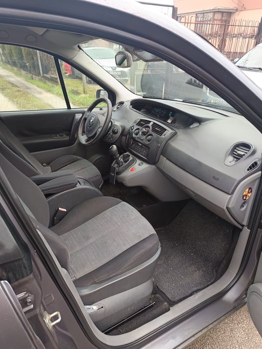 Рено Сценик  1400 евро