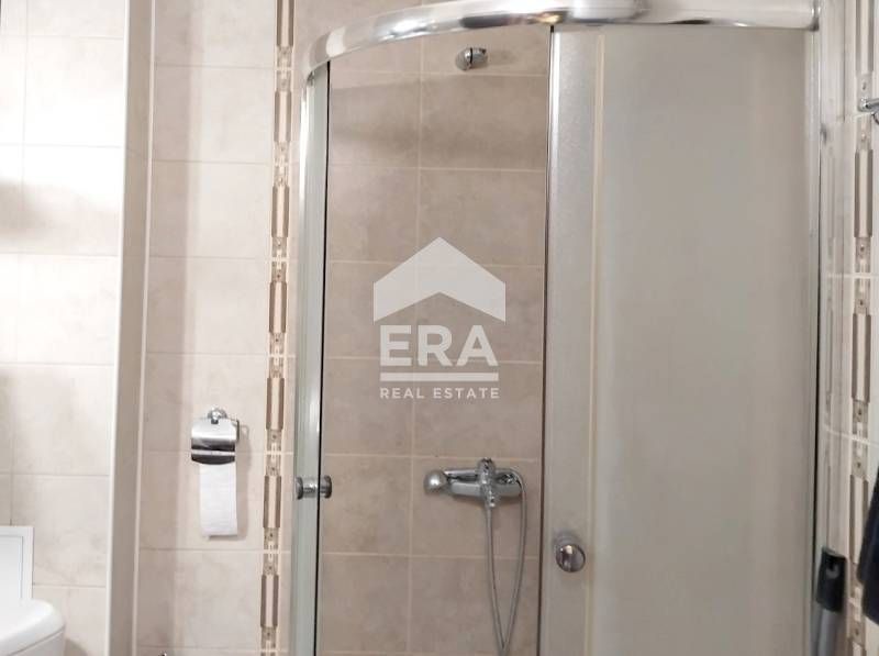 Обзаведено студио под наем