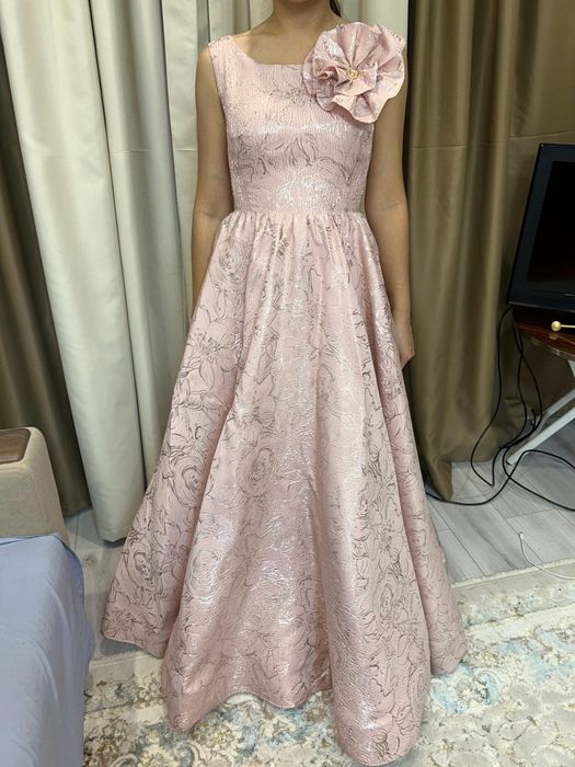 Вечернее, выпускное платье.