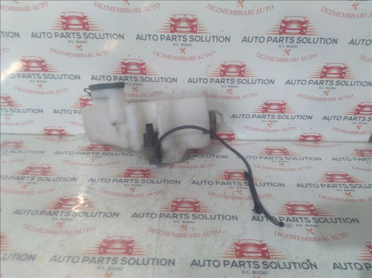vas lichid parbriz renault clio 2 1.4b an fabr. 2005