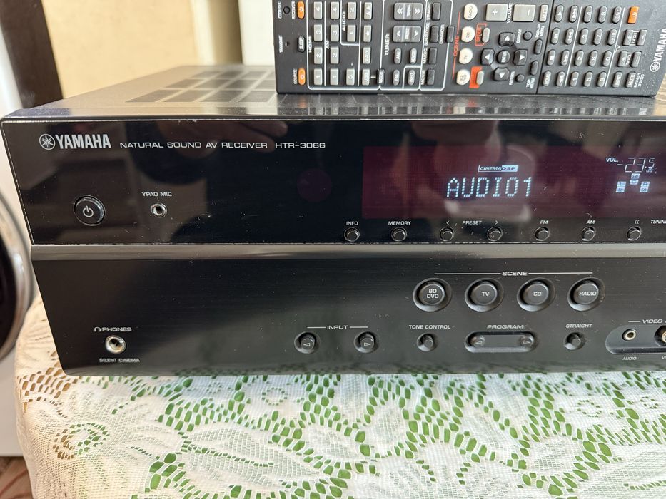 Yamaha HTR-3066 resiver