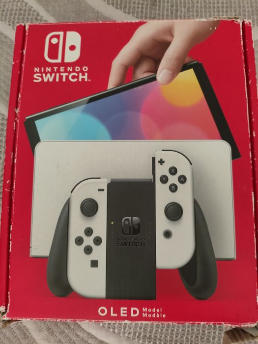 Продам нинтендо свич с игрой фк 23