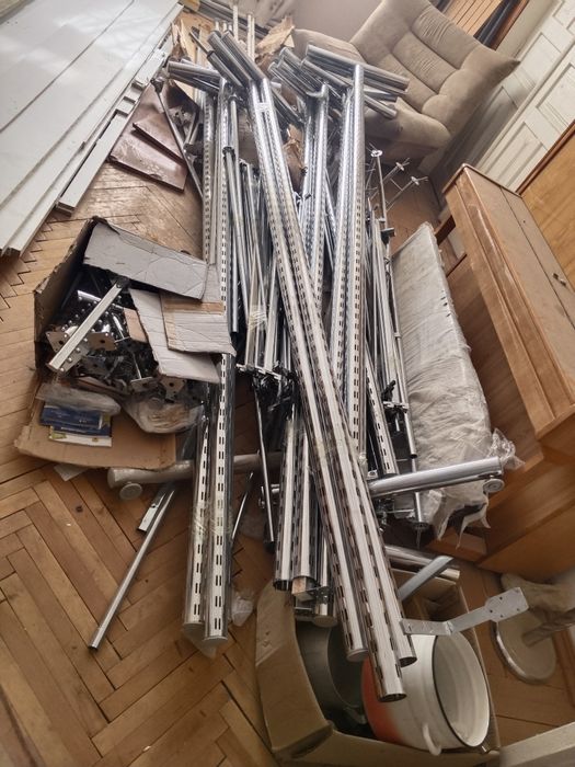 Металлический стеллаж