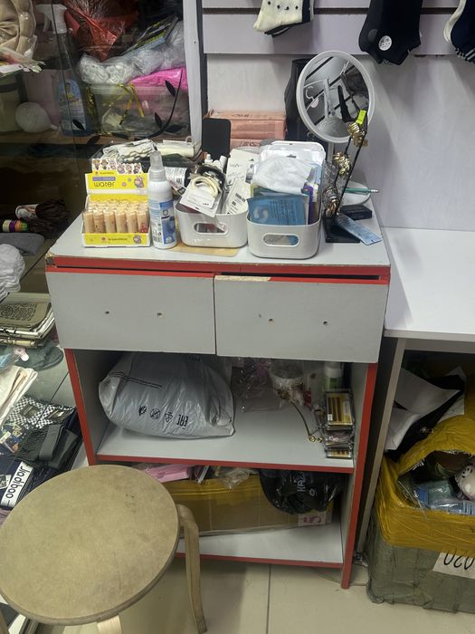 Продаются витрины для магазина