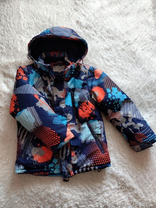 Куртка на мальчика зимняя 128 (большемерка)