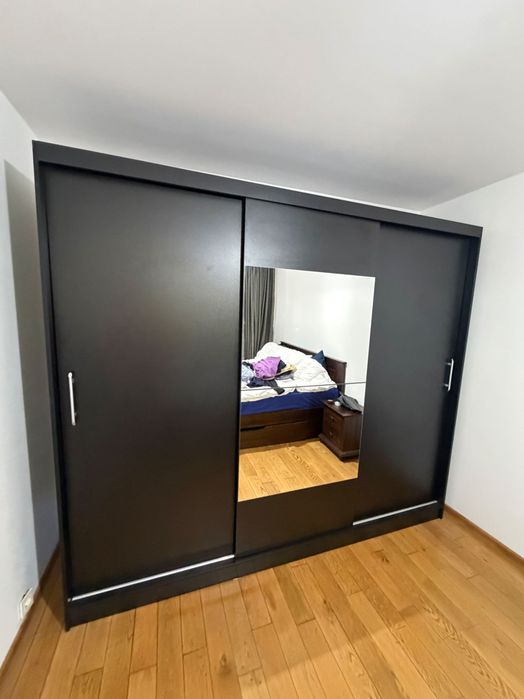 Dulap/ Dressing cu 3 uși de vânzare