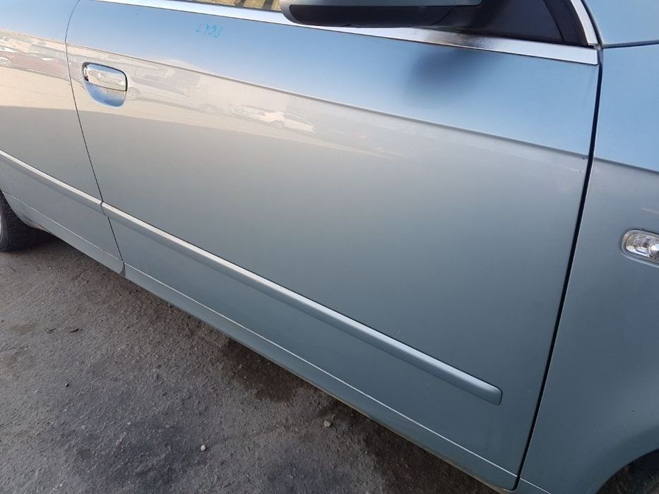 Usa / Portiera Dreapta Fata Audi A4 B7 2005 - 2008 Cod Culoare LY5J