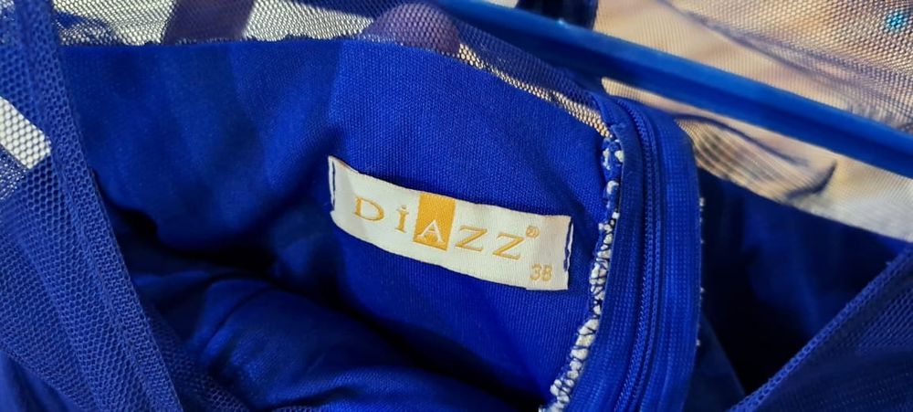 Көйлек сатылады!! Жетісайда тұр!!