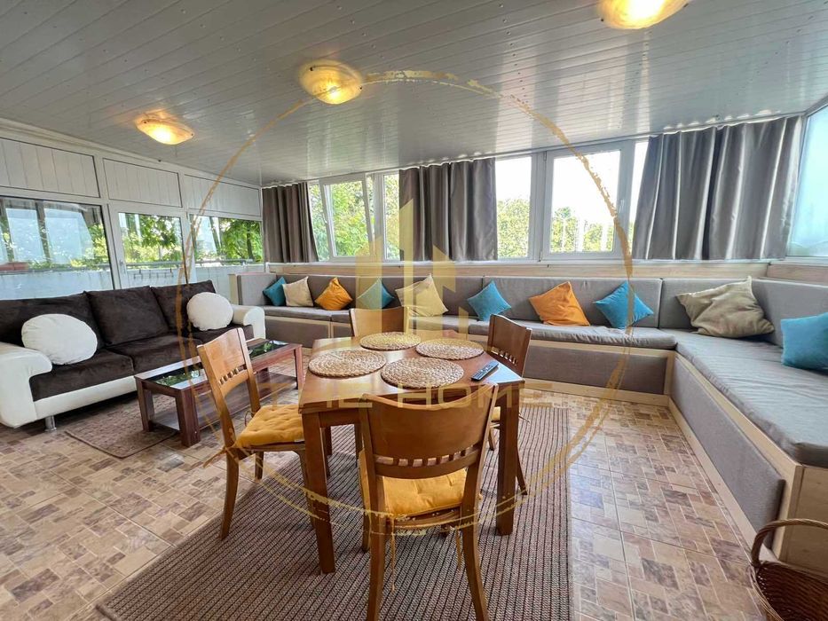 Дава се под наем Тристаен апартамент в Варна, Базар Левски - 120 кв.м за 800 € - Снимка #15