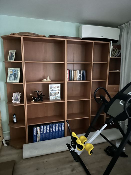 Стеллаж  книжный  напольный