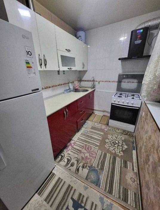 Квартира продается Чиланзар Актепа 3/4/4 меб тех балкон 2/6 кирпич