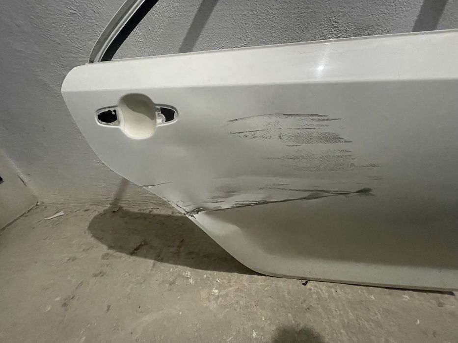 Дверь задняя камри 50