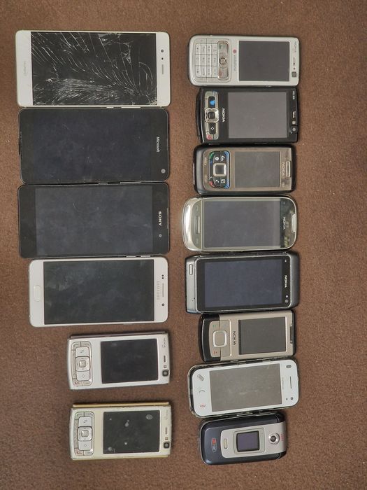 Lot de telefoane