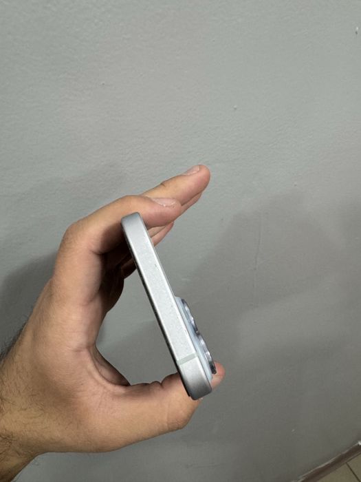 Продам iPhone 15