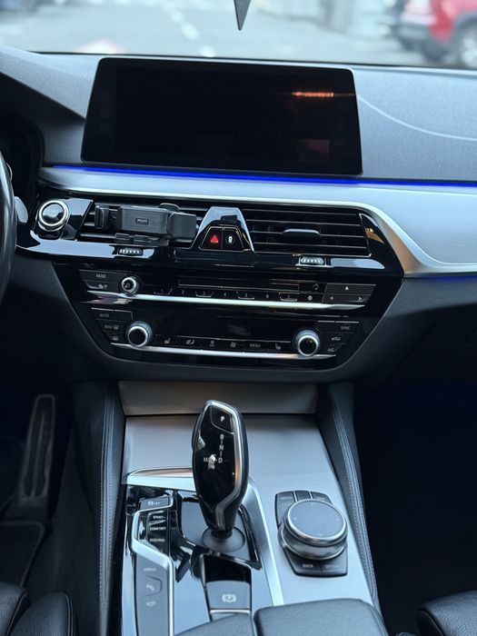 VAND BMW G30 530 E PERFORMANCE M PACHET