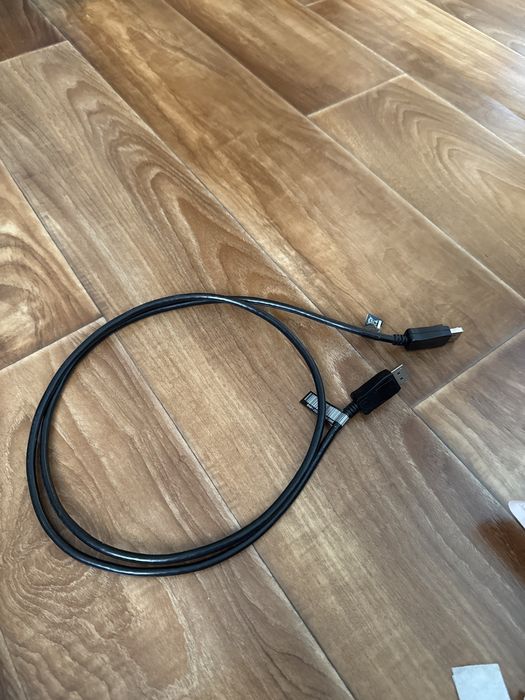 Продам кабель display port