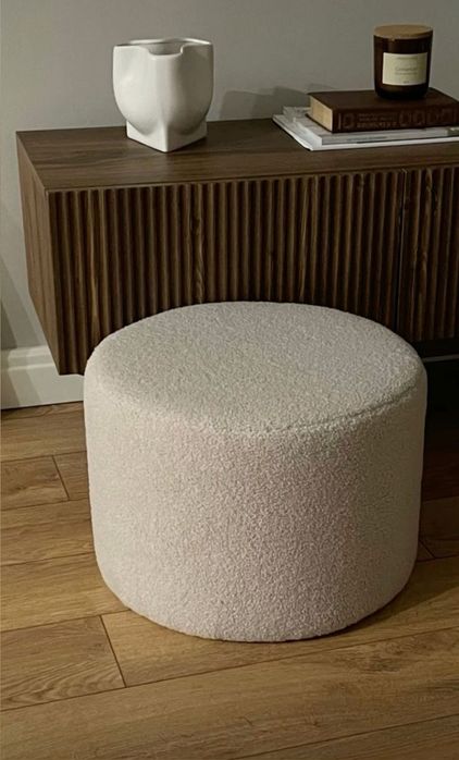 Пуфиг, подушки, Диваны